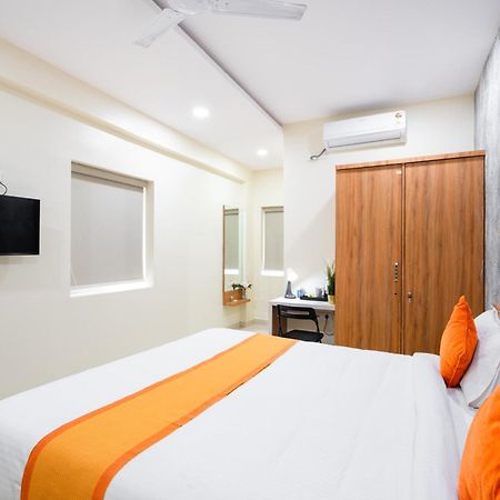 Iris At Nest Hotel Hyderabad Exterior photo