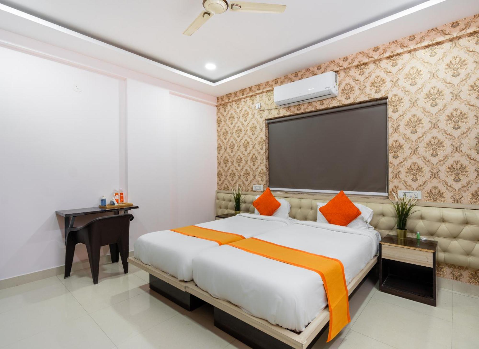 Iris At Nest Hotel Hyderabad Exterior photo
